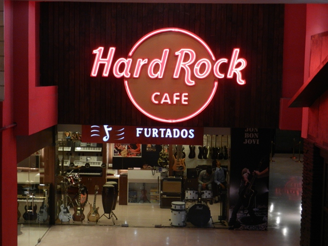599_India_New_Delhi_Shoppingcentre_Hard_Rock_Cafe.JPG - 