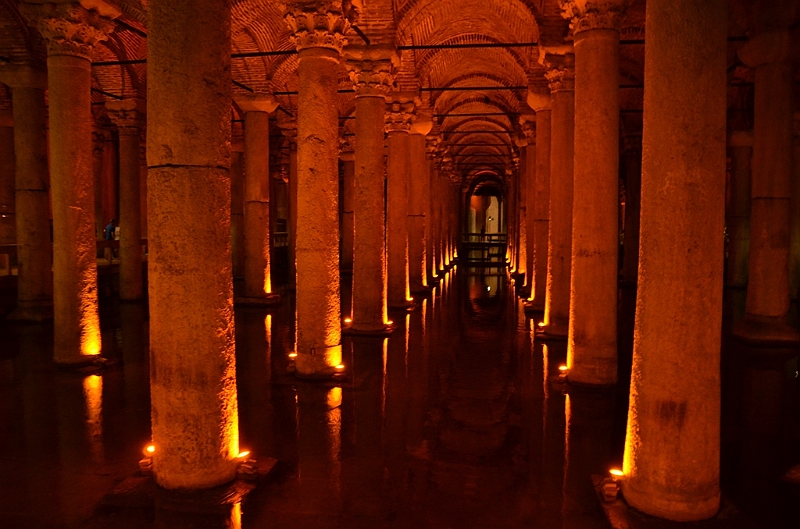 036_Istanbul_Basilica_Cistern.JPG